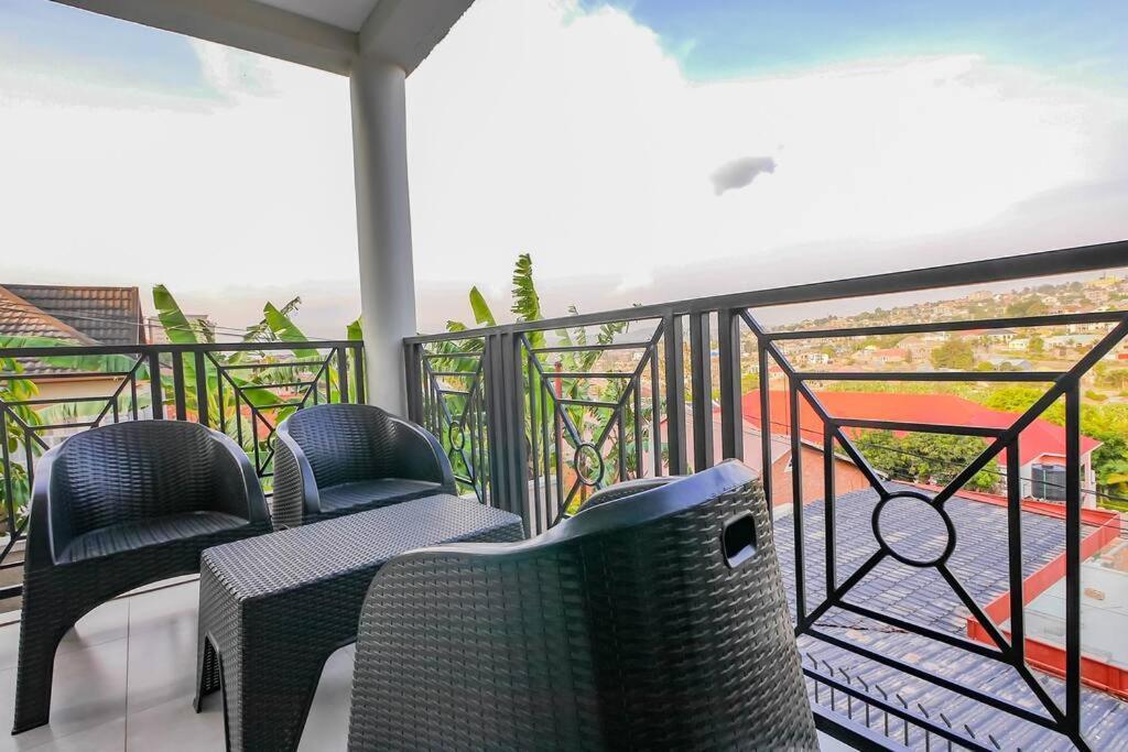 Ultra Modern Apartment In Nyarutarama Kigali Exteriér fotografie