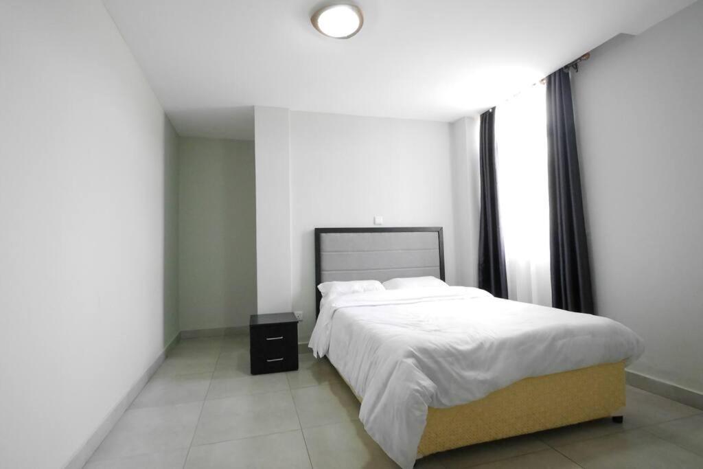 Ultra Modern Apartment In Nyarutarama Kigali Exteriér fotografie