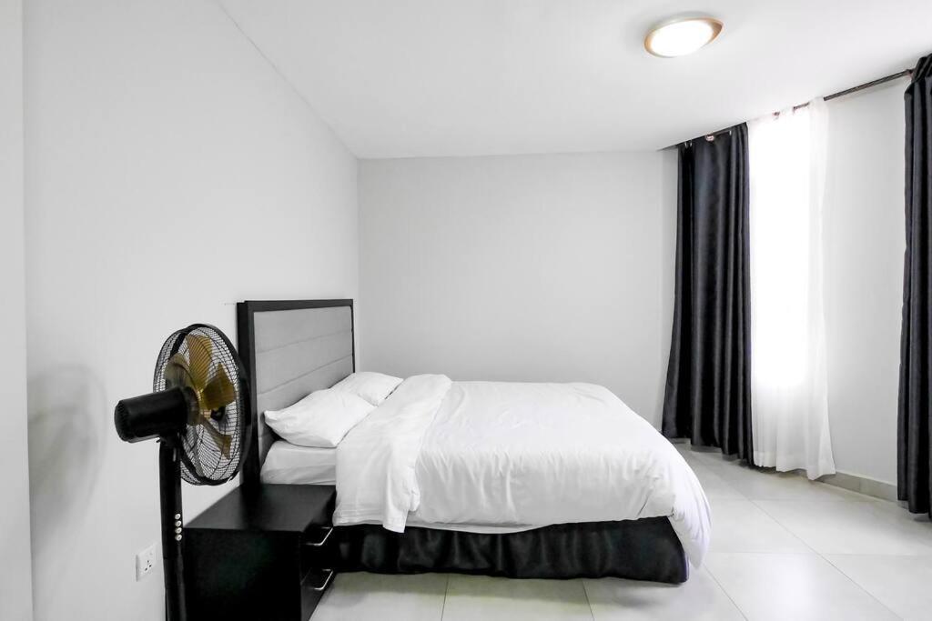 Ultra Modern Apartment In Nyarutarama Kigali Exteriér fotografie