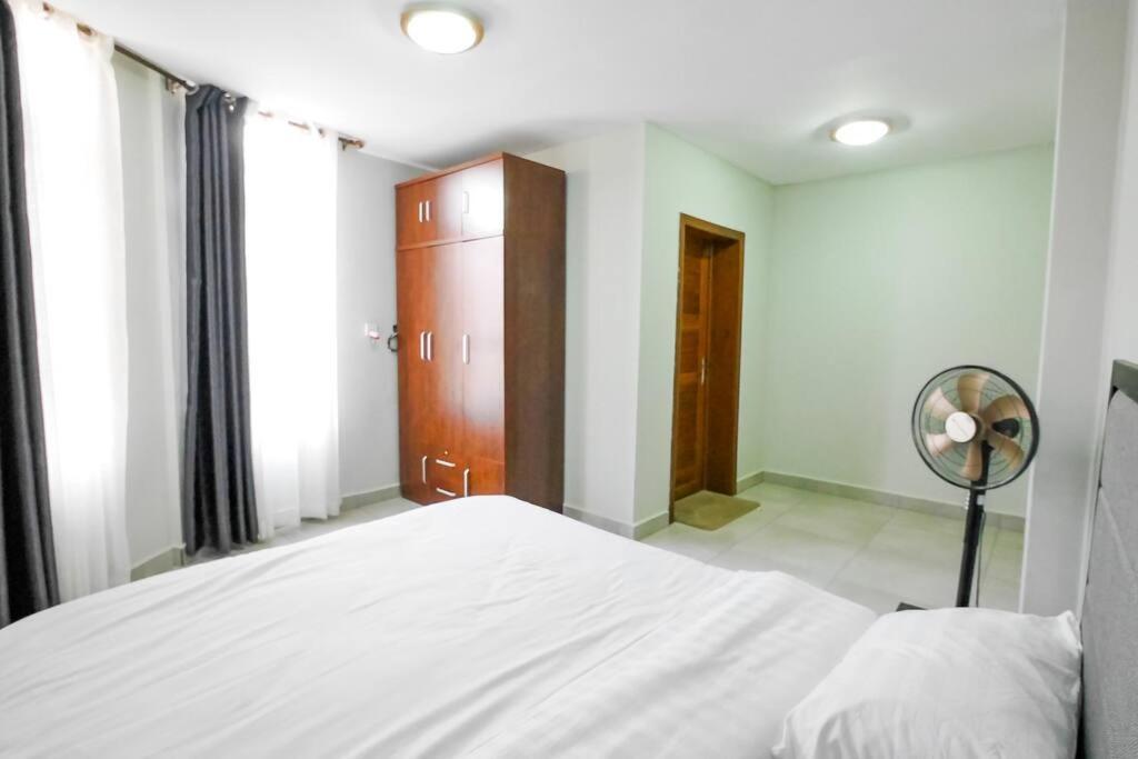 Ultra Modern Apartment In Nyarutarama Kigali Exteriér fotografie